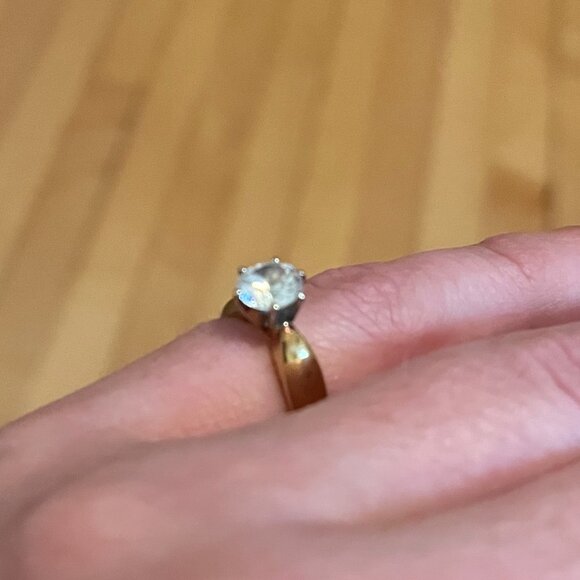 Vintage Sterling Silver Gold Plated Solitaire Ring with Cubic Zirconia, Size 5 - Picture 2 of 7